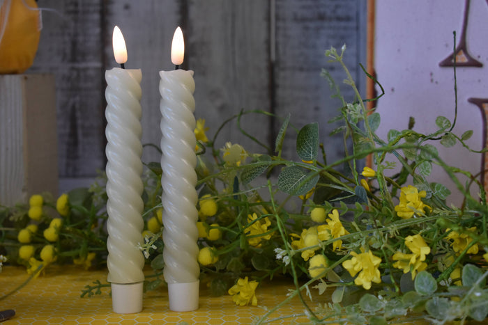 Wholesale Home Decor - Spiral Taper Candle Realistic Flame 10in 2pack